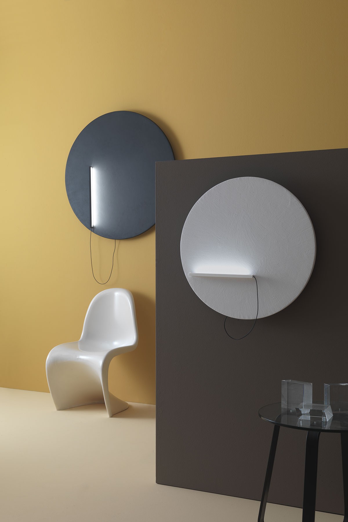 Meridium seinävalaisin 50