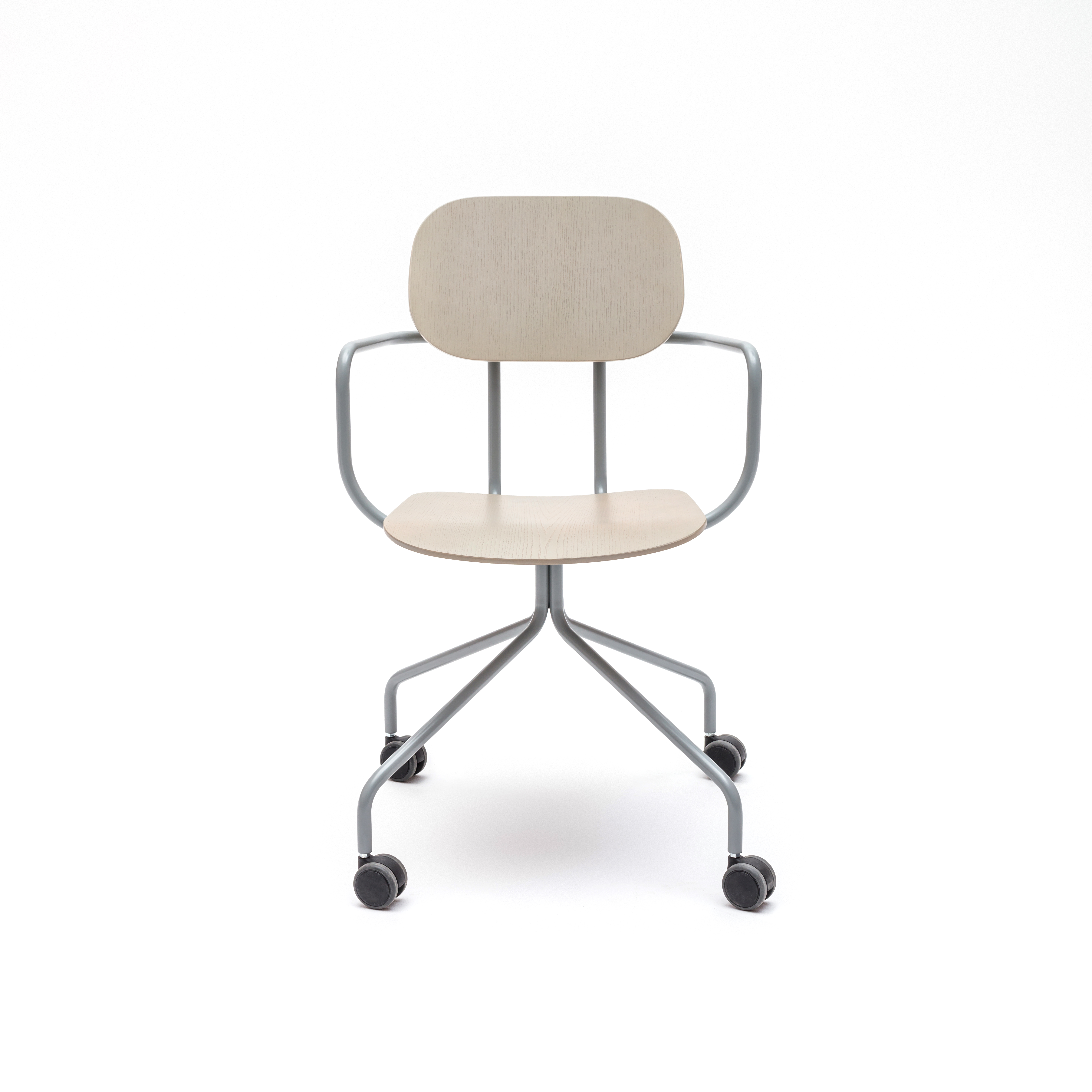 New School tuoli käsinojin