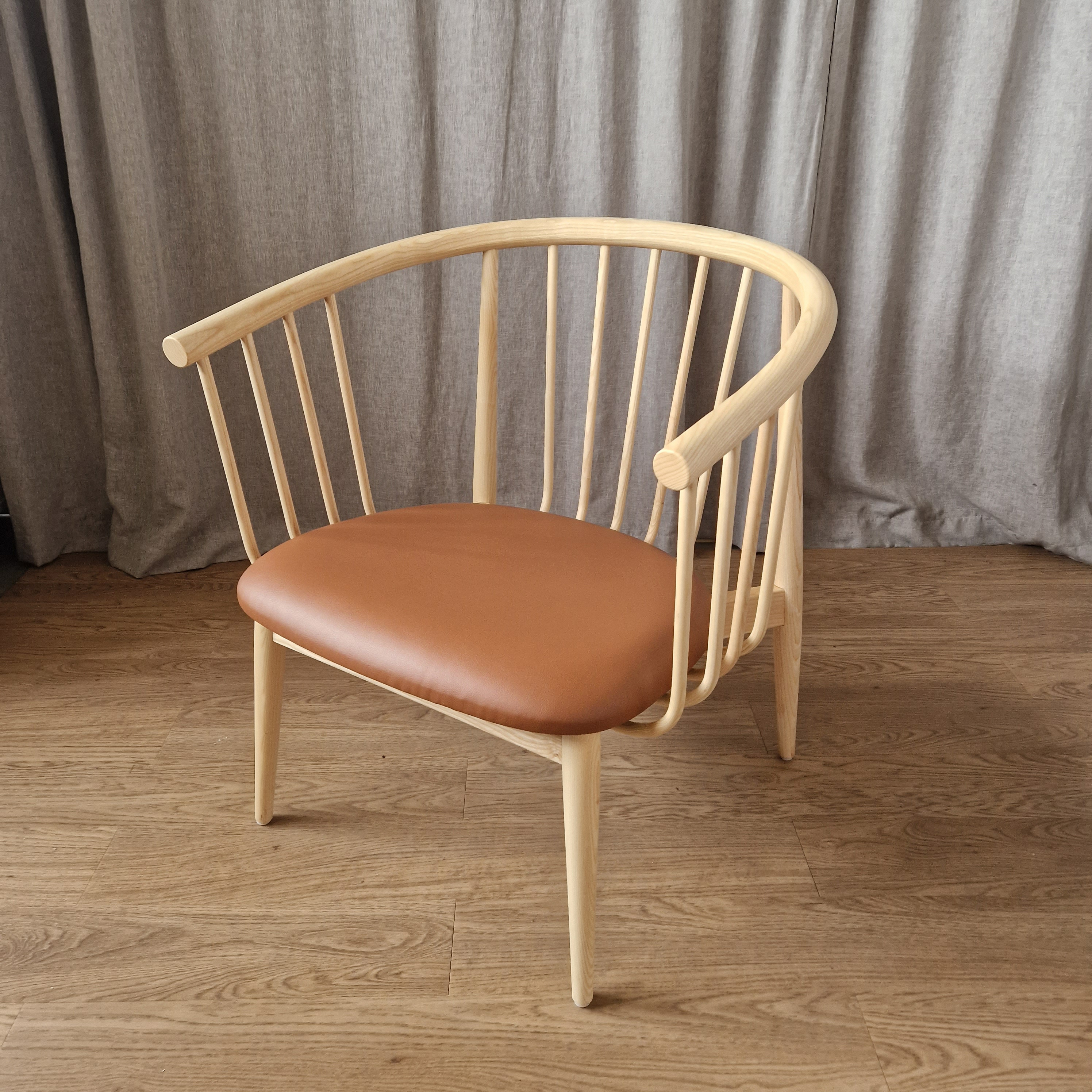 Cizeta Tivoli lounge-tuoli, saarni