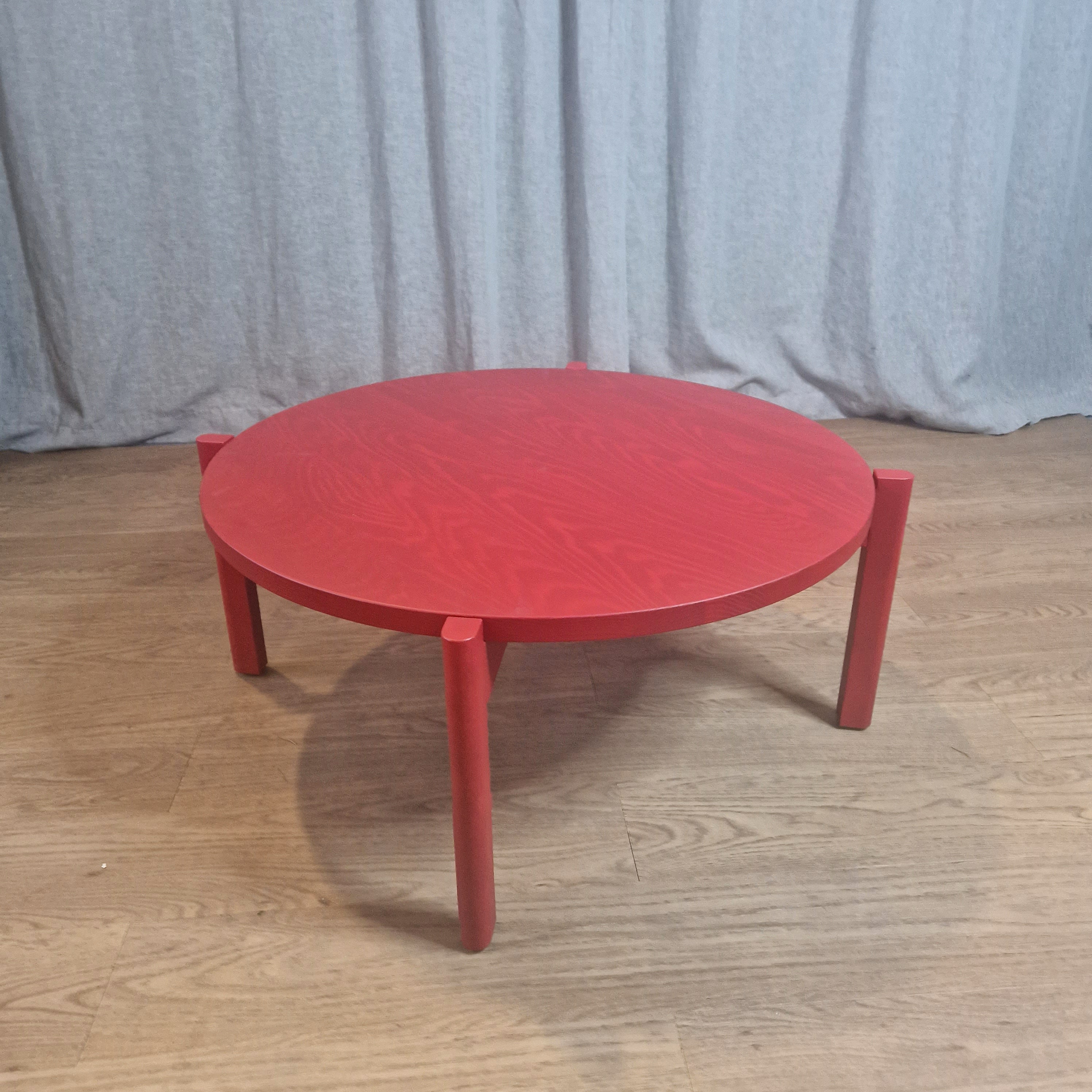 Inno Naku sohvapöytä 750, punainen