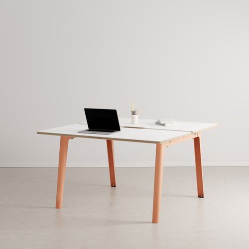 New Modern työpöytä 130x140