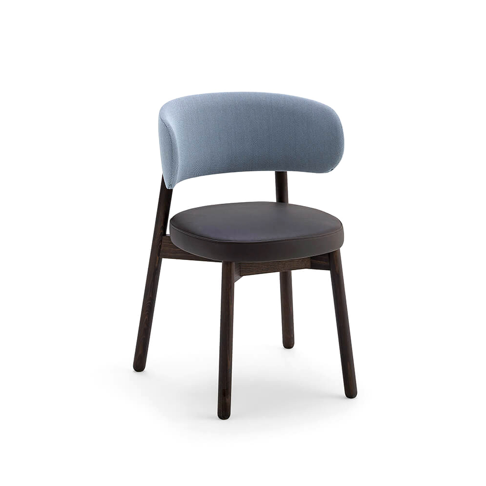 Coco 2.03.0 käsinojallinen tuoli